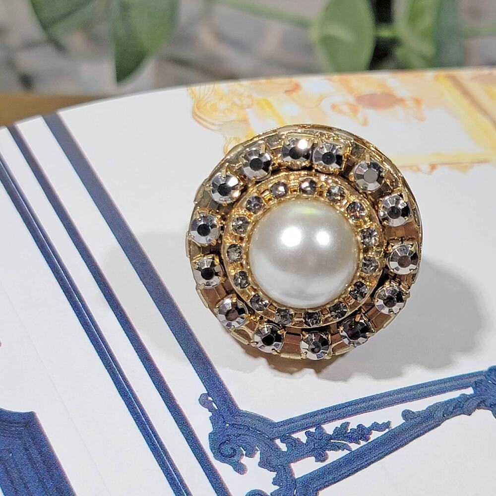 Stretchy Rhinestones Circle Medallion Adjustable Fashion New Ring